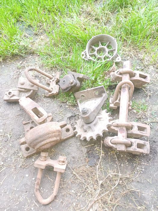 Кронштейни культиватора, тримачі лапи, зірки,