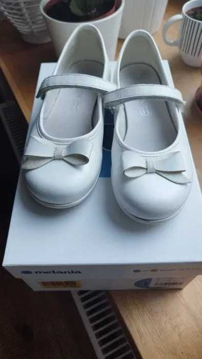 Buty komunijne Melania dla dziewczynki rozmiar 34, skóra naturalna