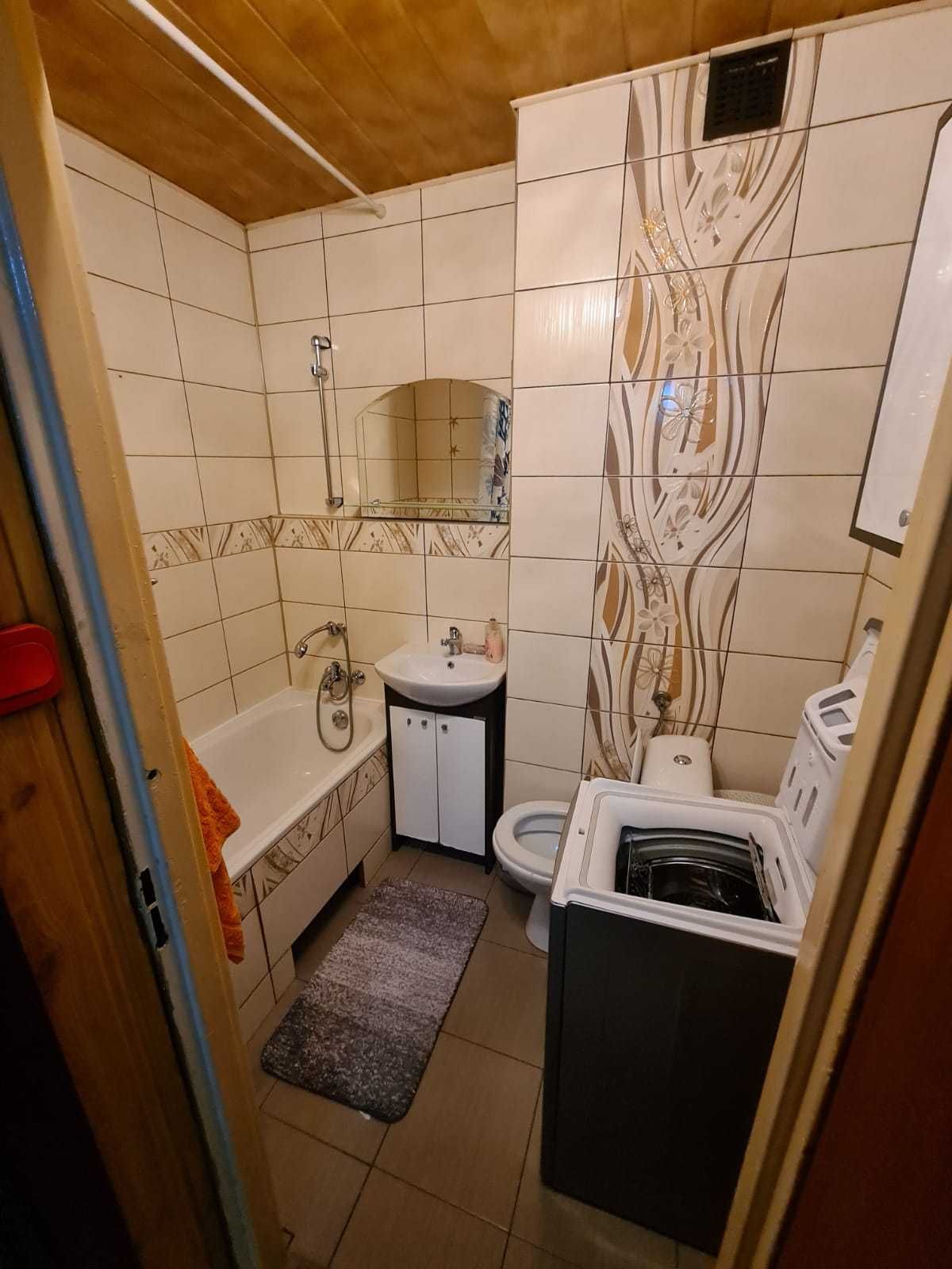 Sprzedam bez pośredników mieszkanie 38 m Bieruń Homera.