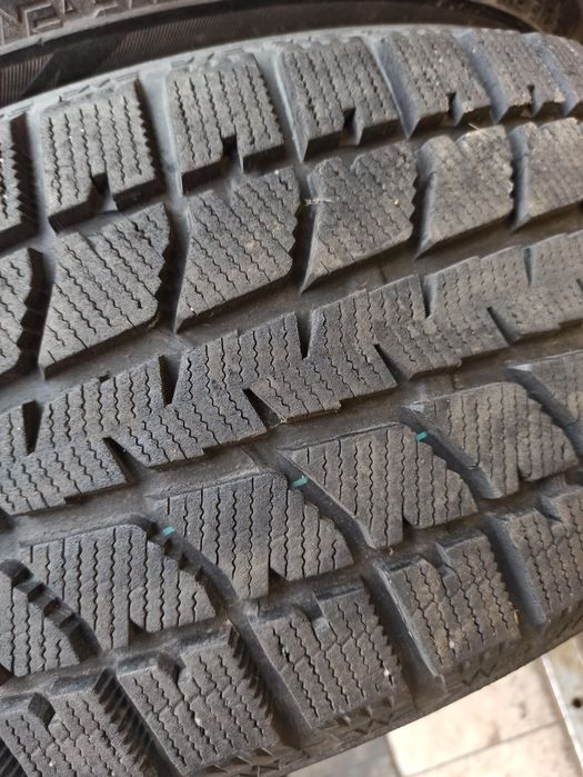 Зимняя резина 225/55 R17 Bridgestone Blizzak WS70