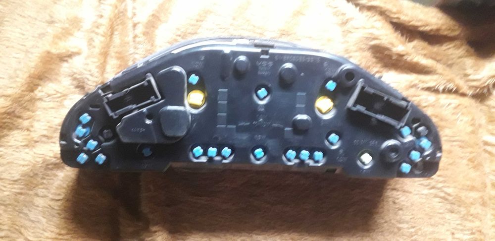 Mercedes w210 панель приборов