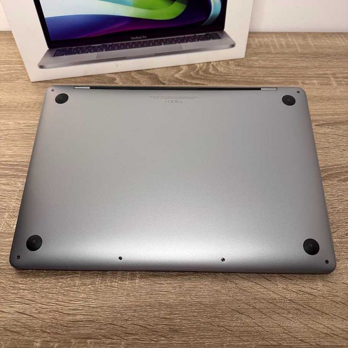 MacBook Pro 2020 13"  M1 / 16Gb / SSD 512Gb стан нового (код:M0976)