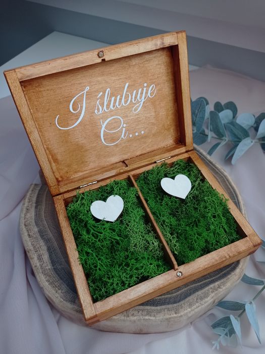 Pudełko na obrączki z dowolnym napisem