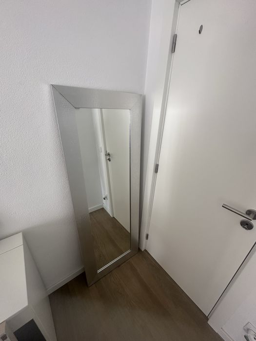 Vendo espelho em prateado 140x40