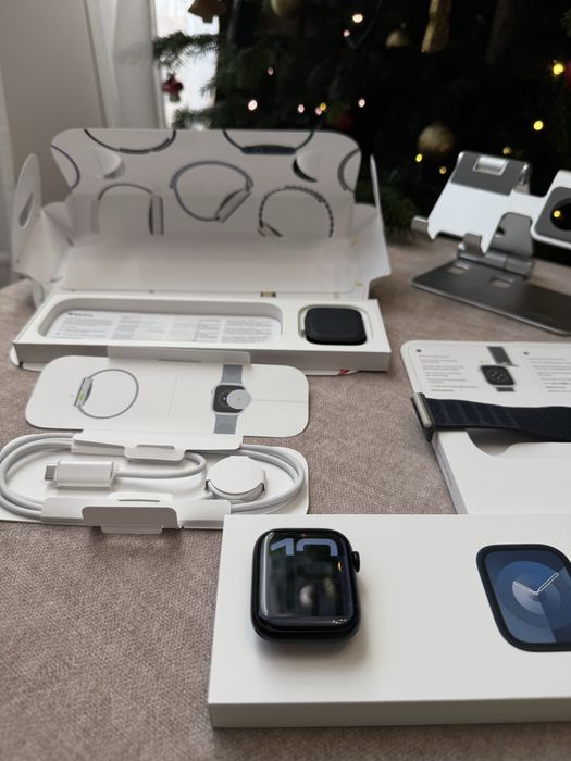 Apple Watch 9 45mm Midnight | Apple Sport Loop + akcesoria