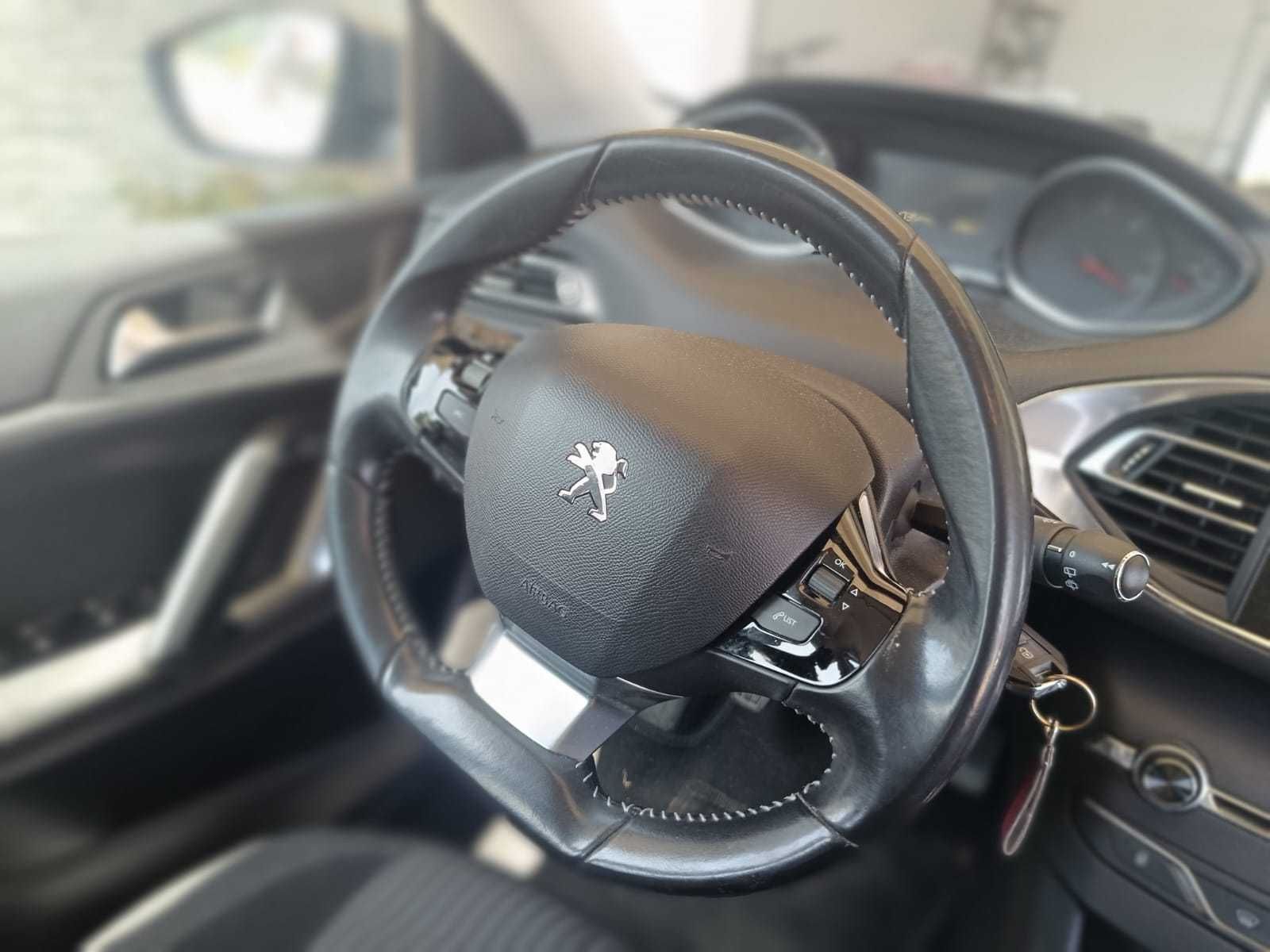 Peugeot 308 ACTIVE 1.6 HDI com revisões na marca