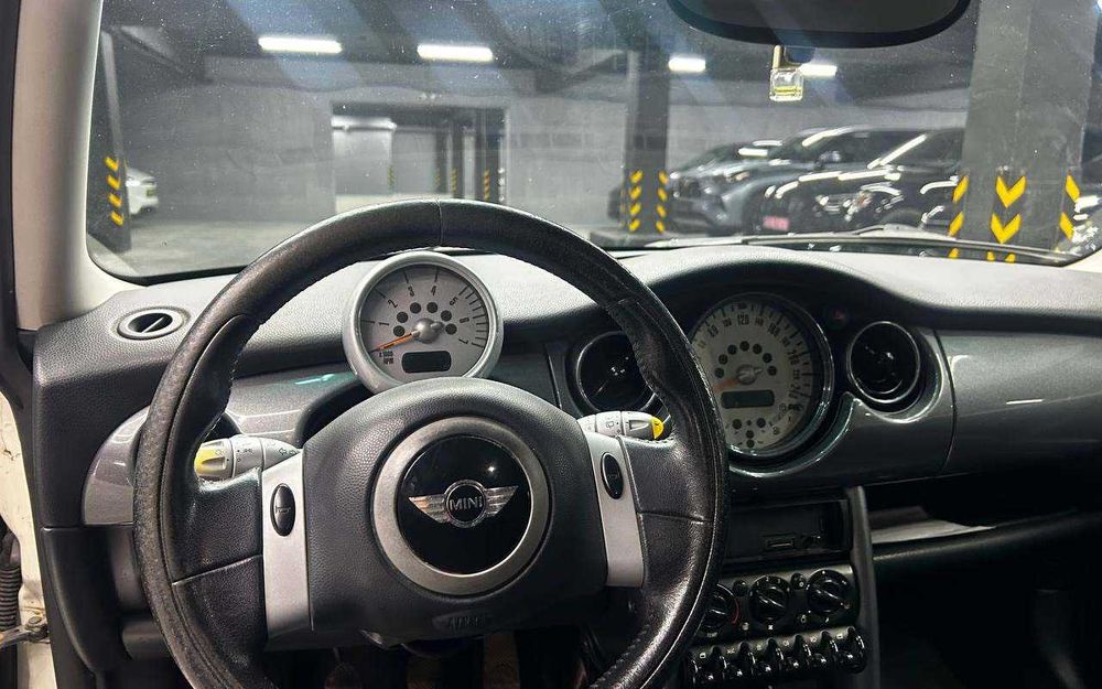 MINI One 2005 року