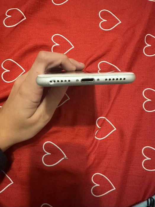 Продам- обміняю айфон 7 за питаннями в лс