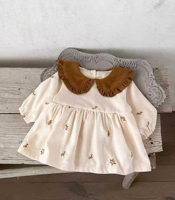 Сукня для дівчинки з комірцем