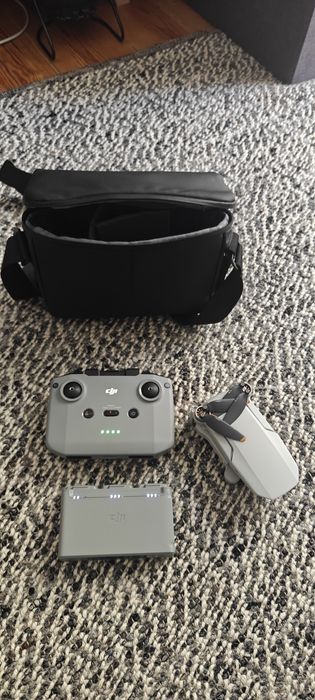 DJI Mini 2 fly more combo