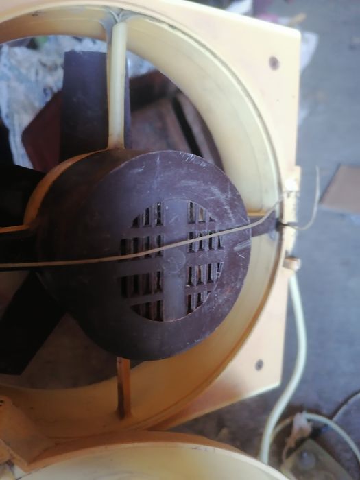 Вытяжка в форточку