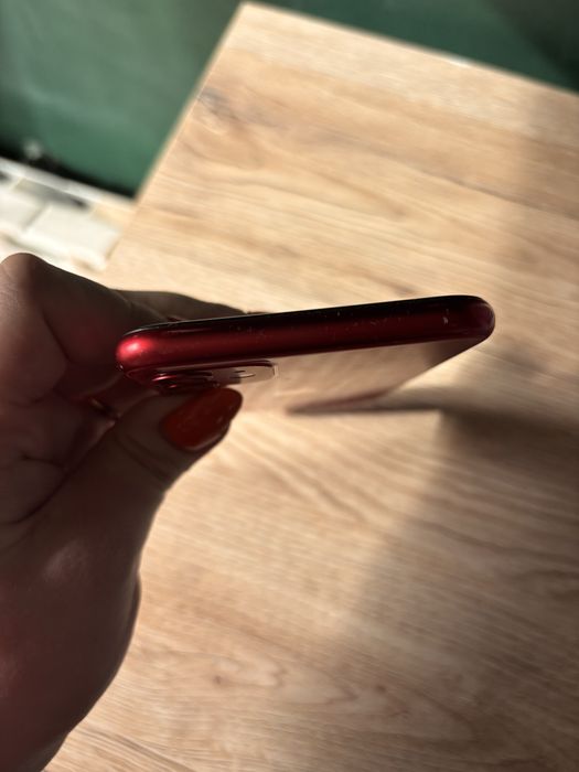 Iphone 11 smartfon czerwony