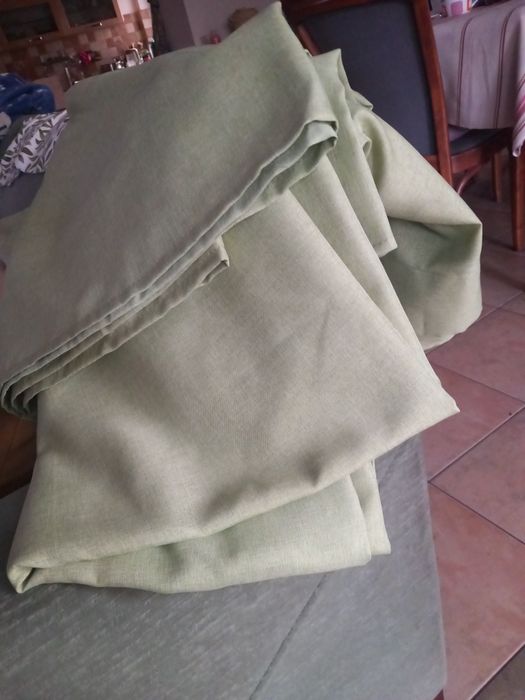 Zzasłony,zielone, lekkie. 220 długość,200 szerokość