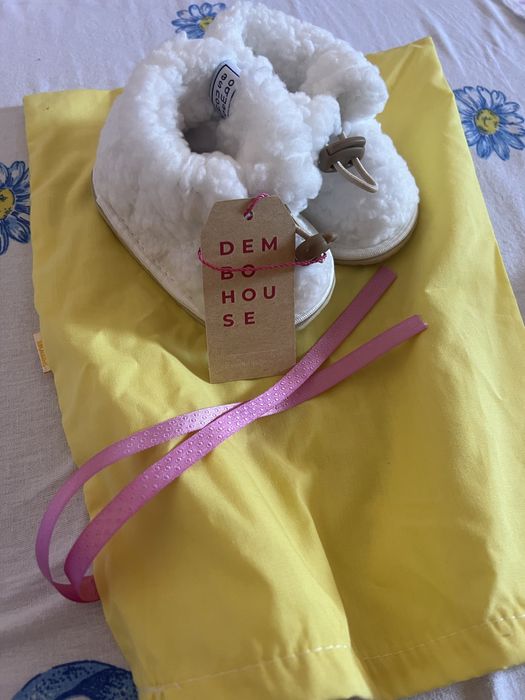 Нові білі домашні дитячі капці тапулі тапки подарунок