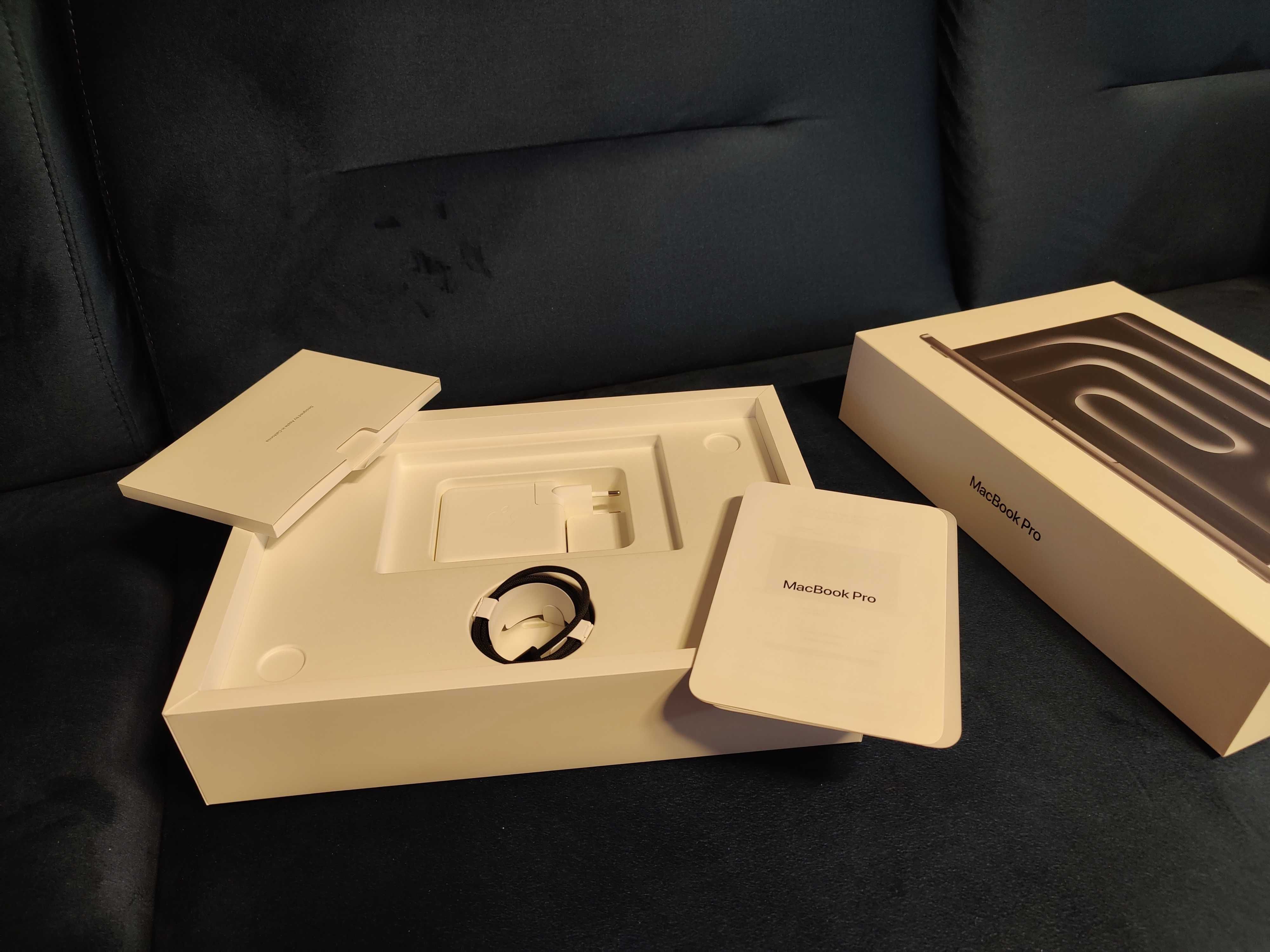 Apple MacBook Pro 14" M3 Pro / 36GB RAM / 1TB SSD / US / (Space Black)