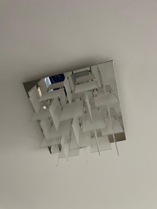 Candeeiro de teto moderno