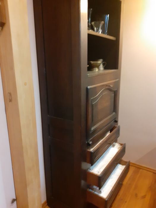 Kredens dębowy sprzedam