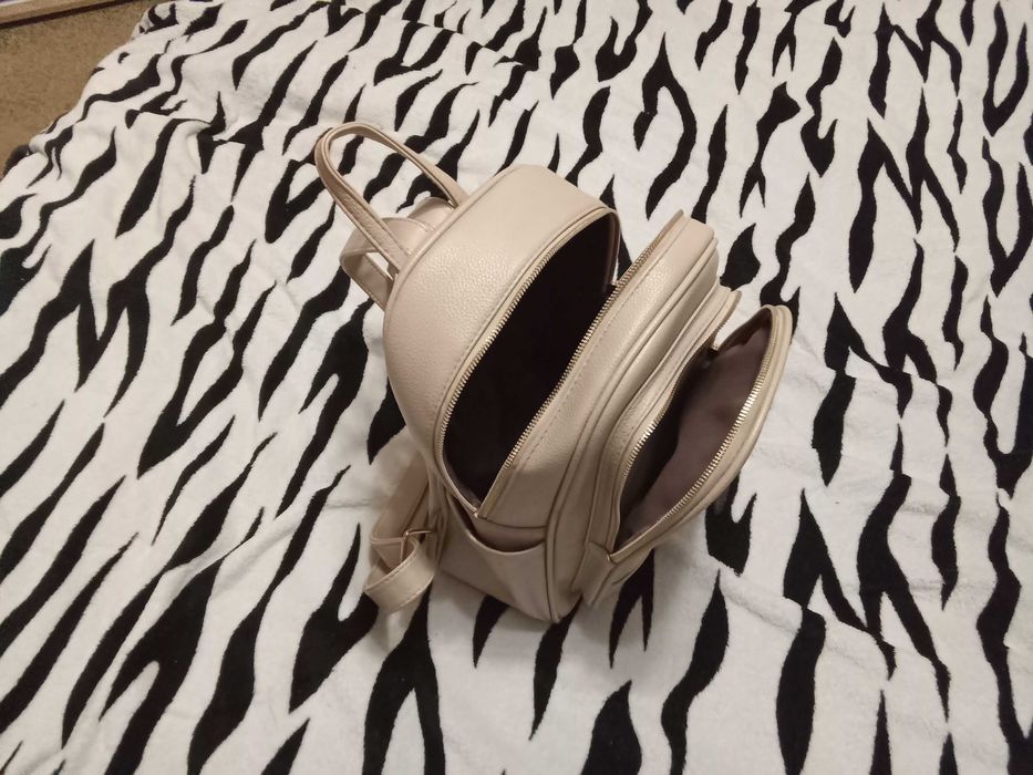 Продам женский рюкзак