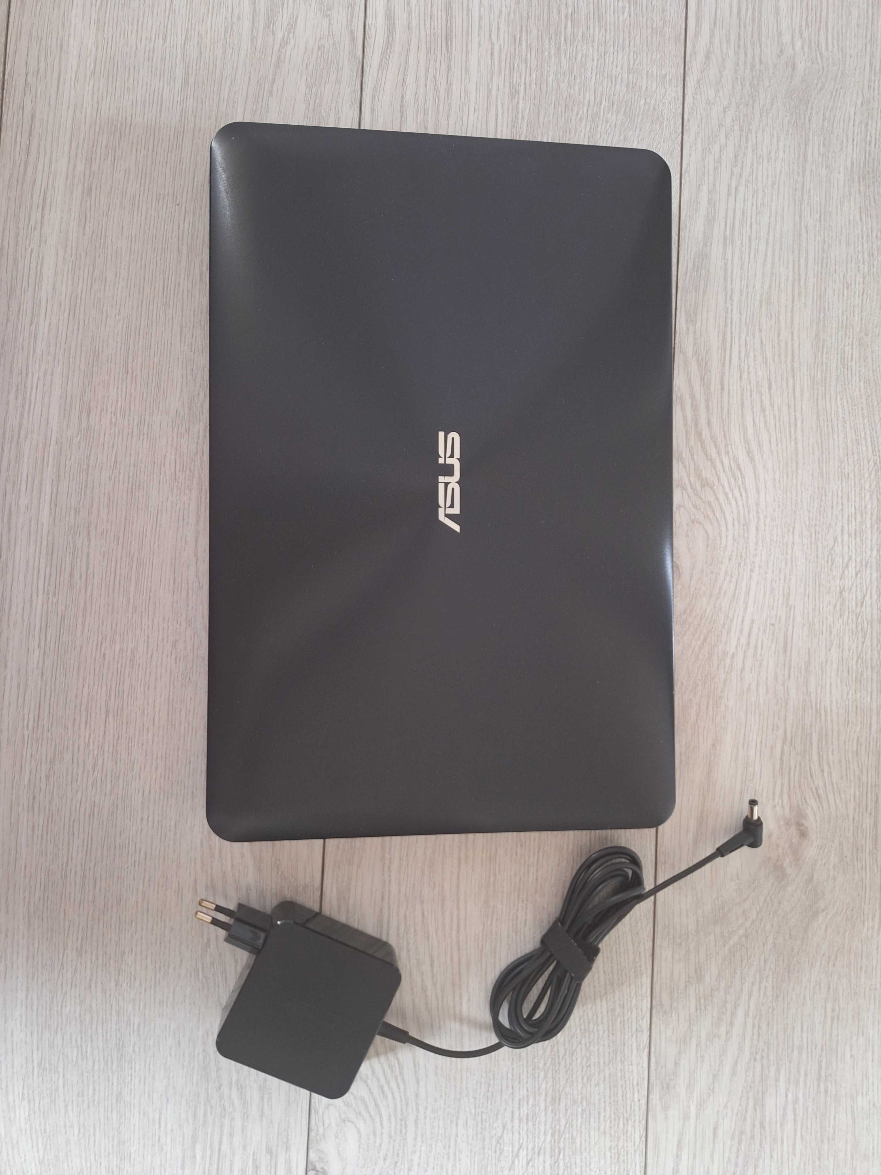 Sprzedam laptop ASUS