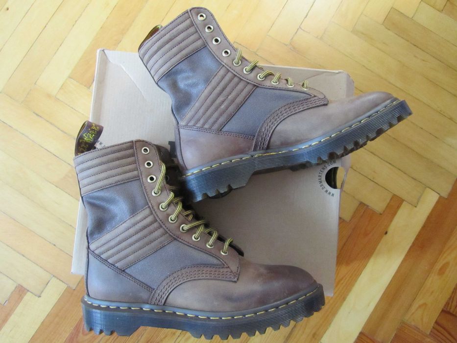 Кожаные женские ботинки берцы ТМ Dr. Martens. Оригинал.