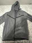 Nike tech cinzento