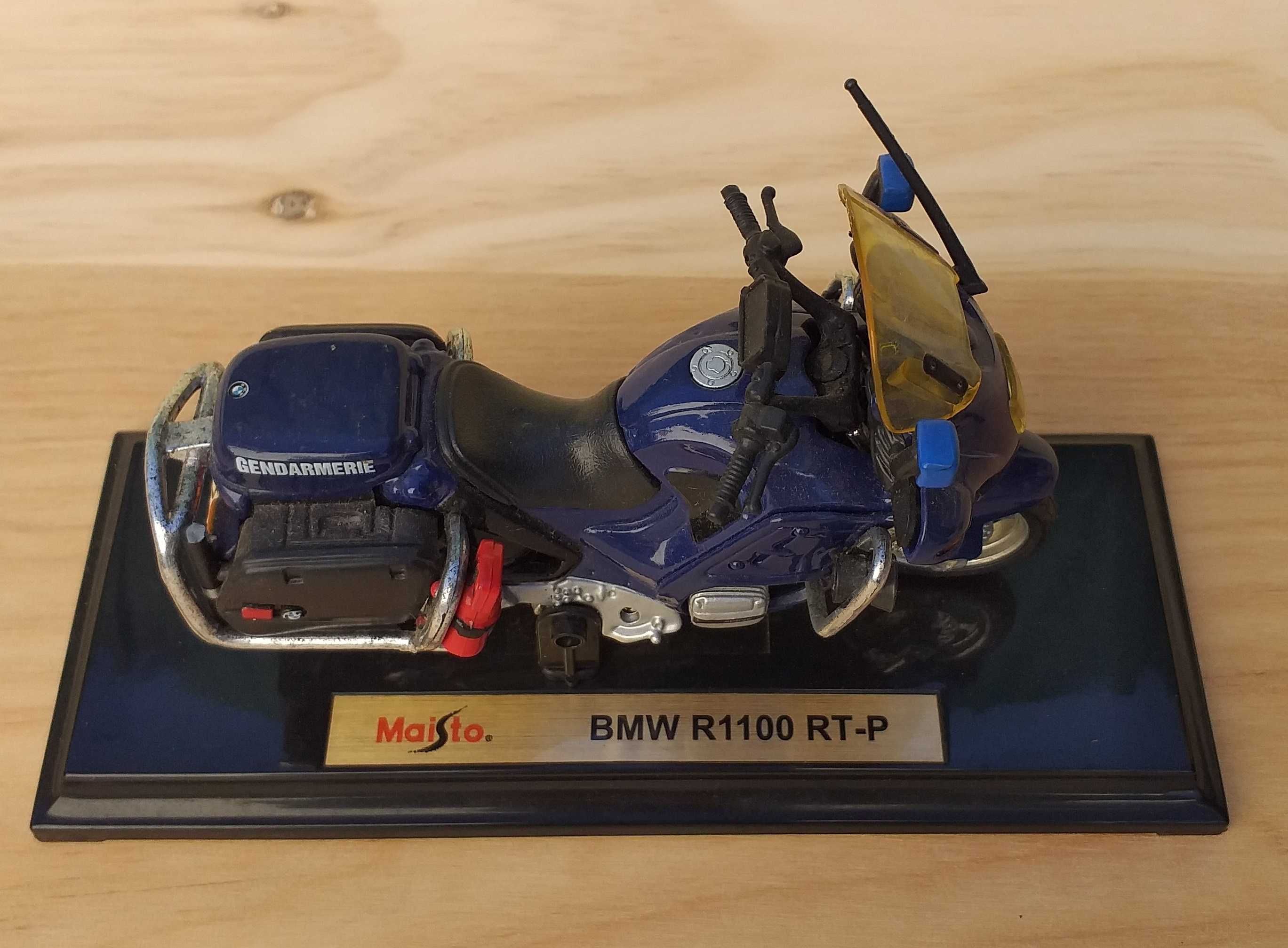 BMW, moto miniatura, excelente para coleccionadores