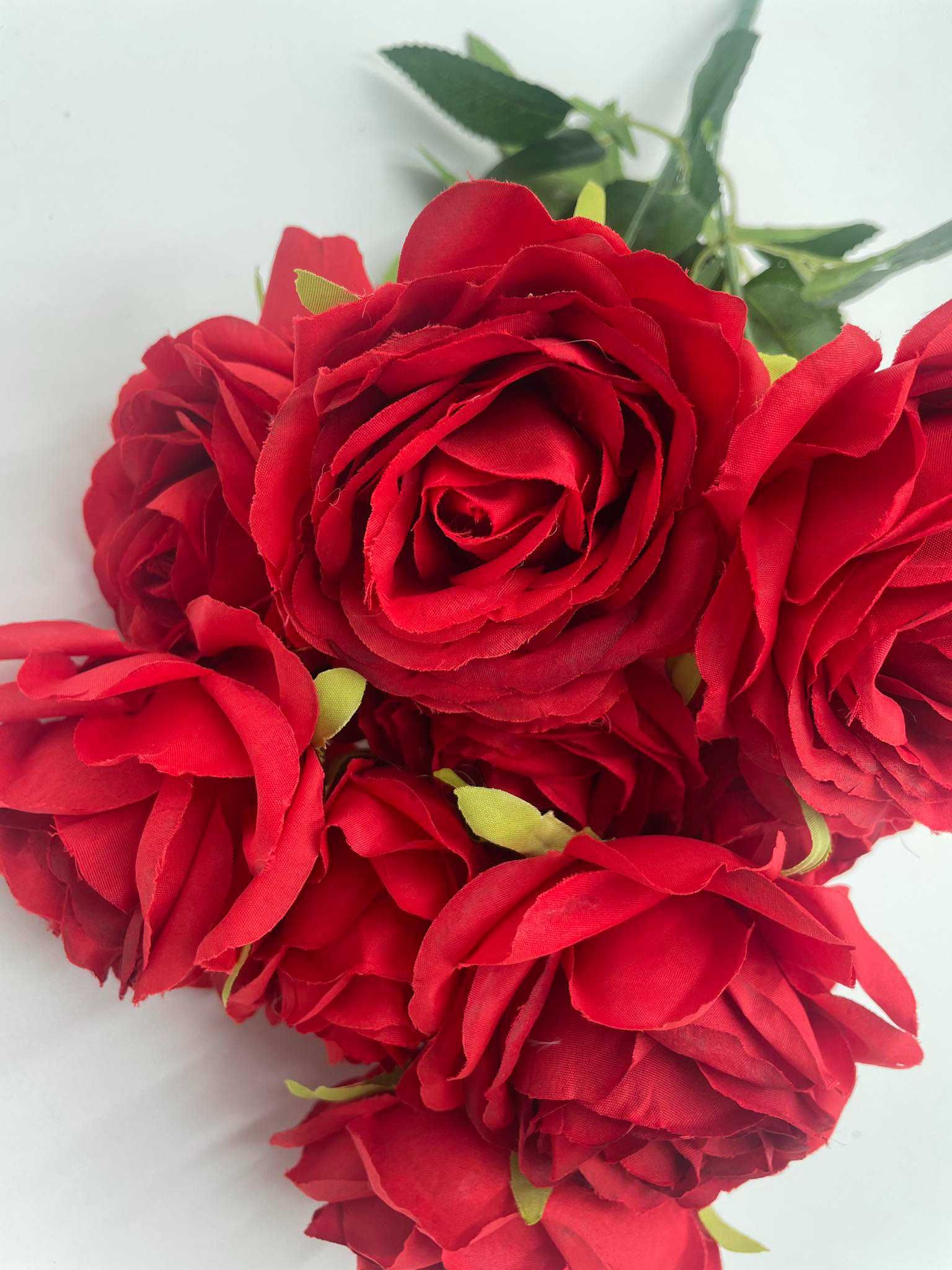 Duży Bukiet Róż 10 Czerwonych Główek Kwiatowych