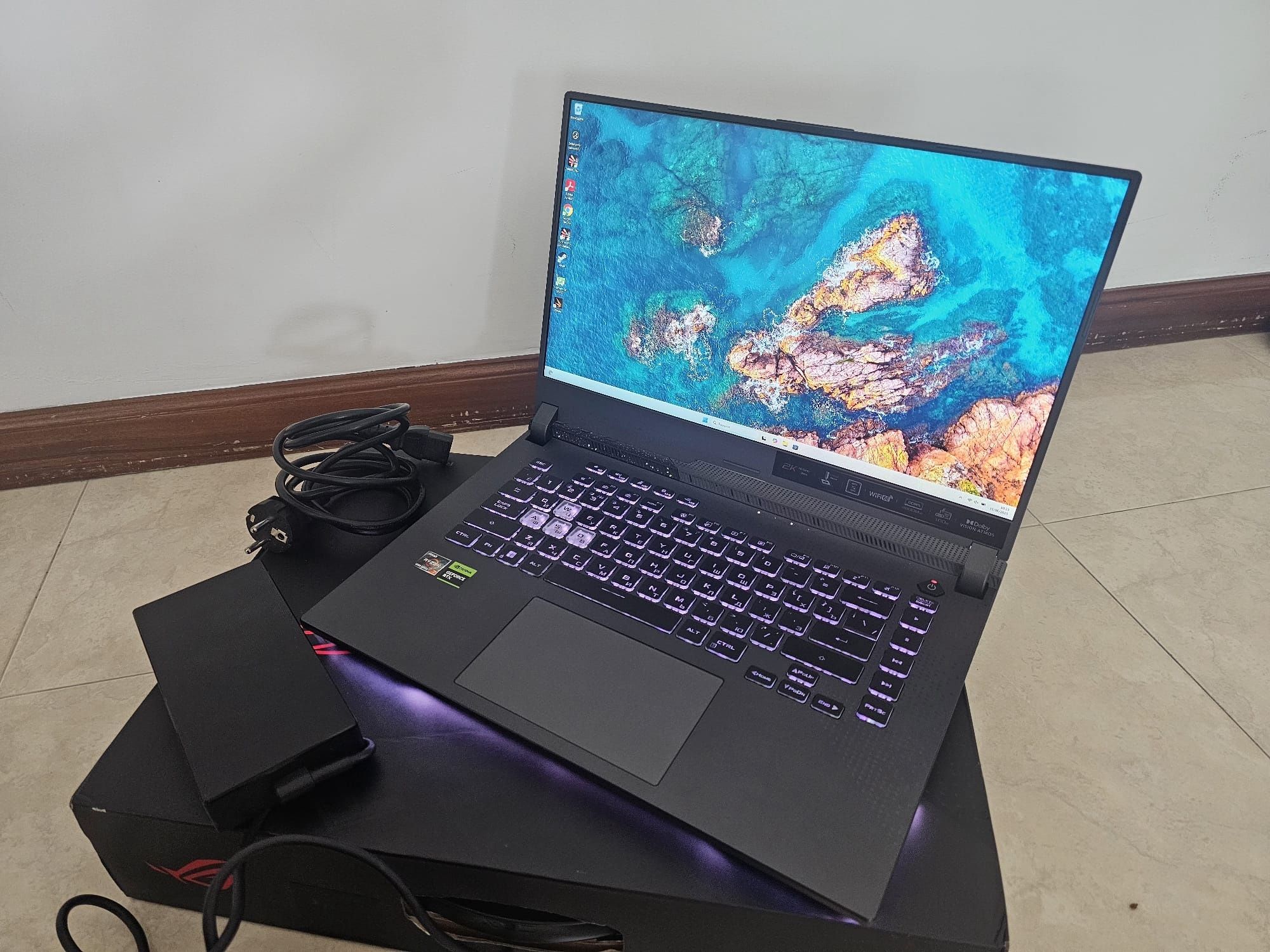 Asus strix G513 Ryzen 7