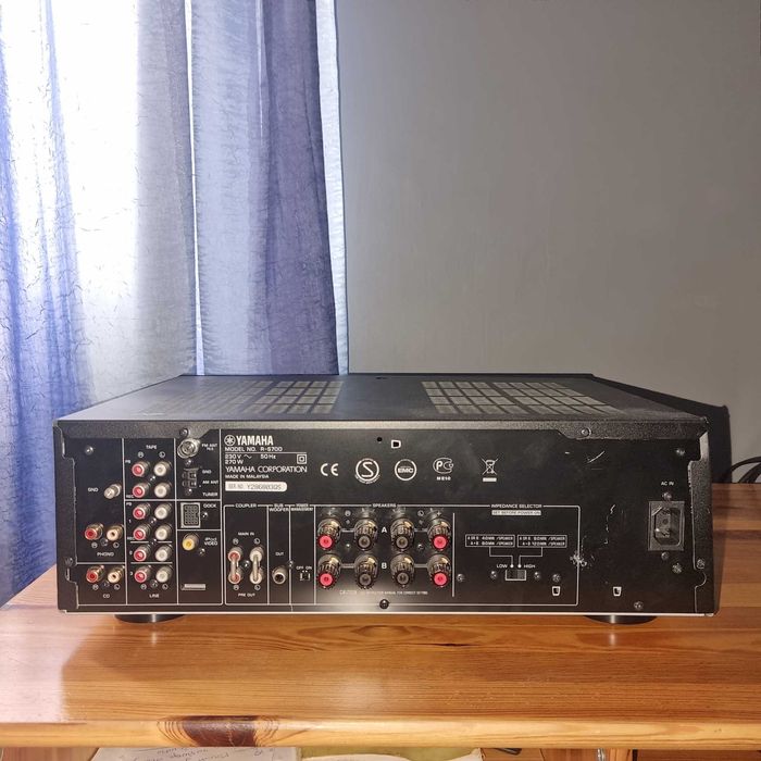 Yamaha r-s700 amplituner stereo 2.1