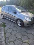 Uszkodzony lewy bok mercedes B170