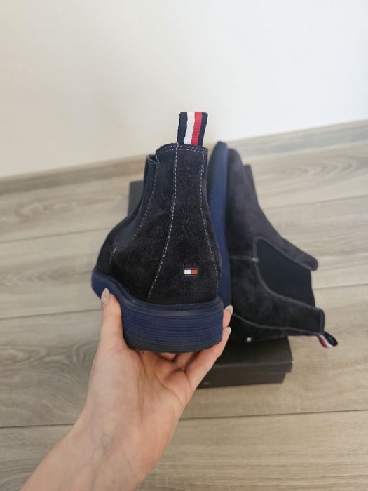 Чоловічі темно-сині замшеві челсі Tommy Hilfiger