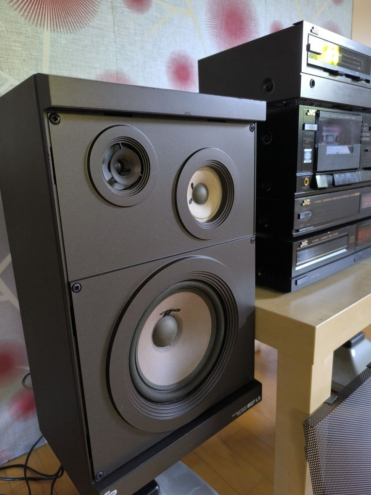 Zestow audio JVC z kolumnami