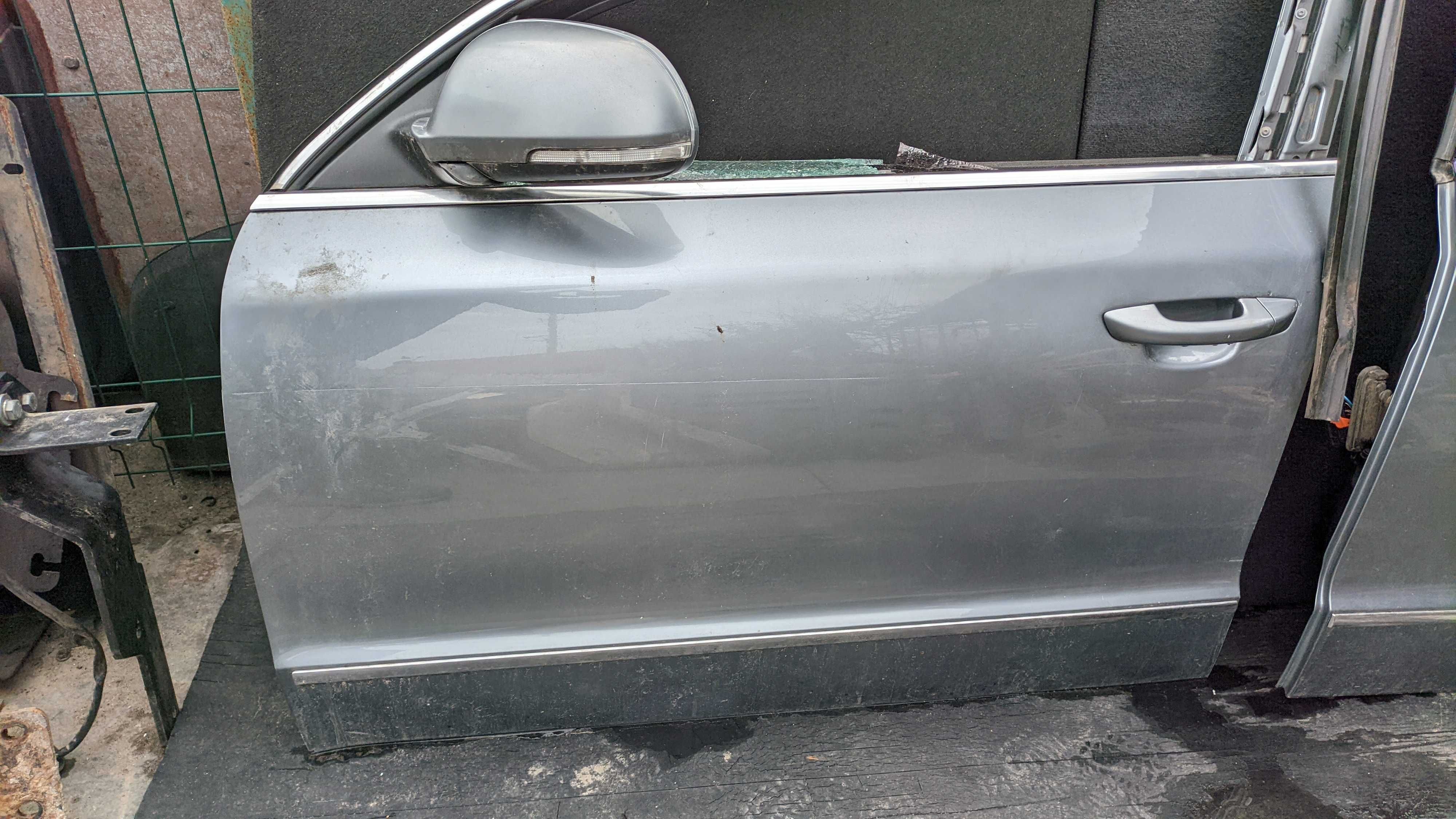 Двері Шкода Суперб Skoda Superb 2010
