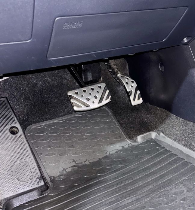 Оригінальні накладки на педалі mitsubishi lancer x