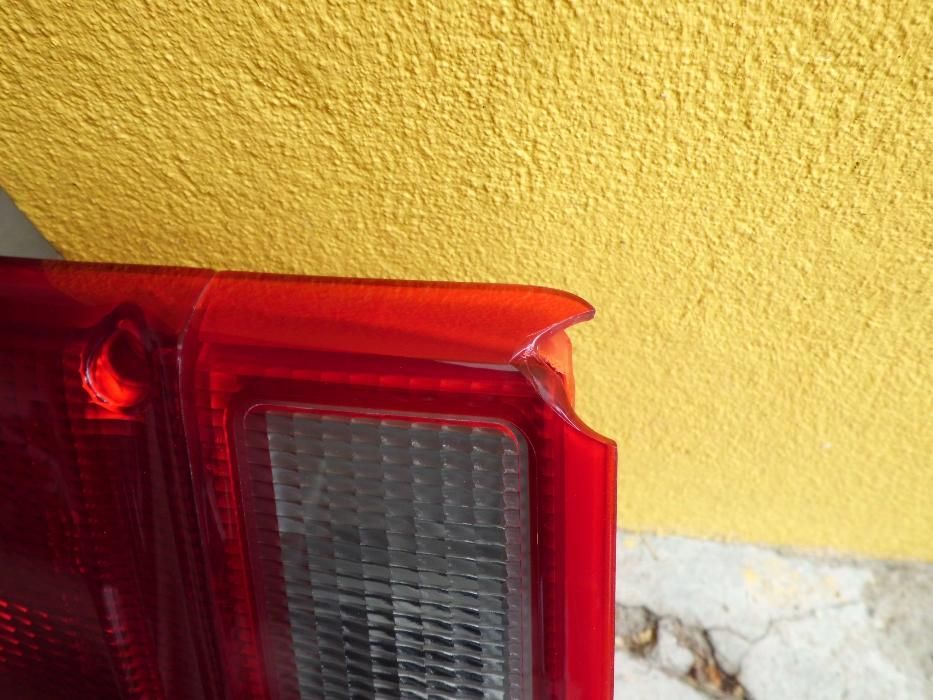 Farolin traseiro lado esquerdo descovery td5