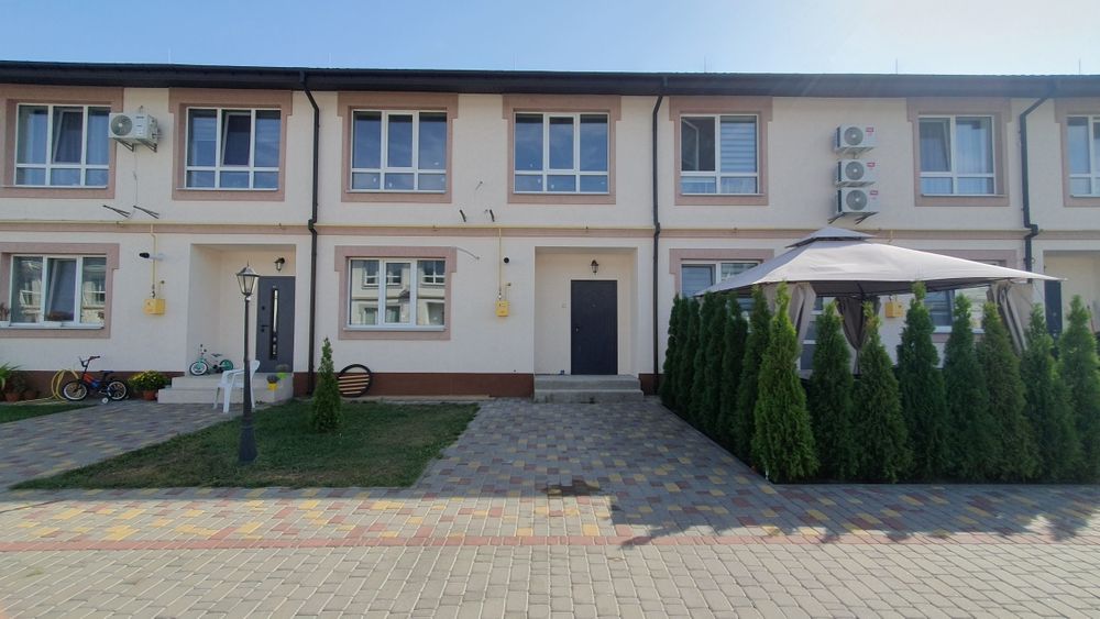 Таунхаус з документами, початковим ремонтом. КМ Паларіс