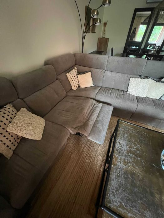 Sofá Seccional Cinzento JOM + 2 Puffs