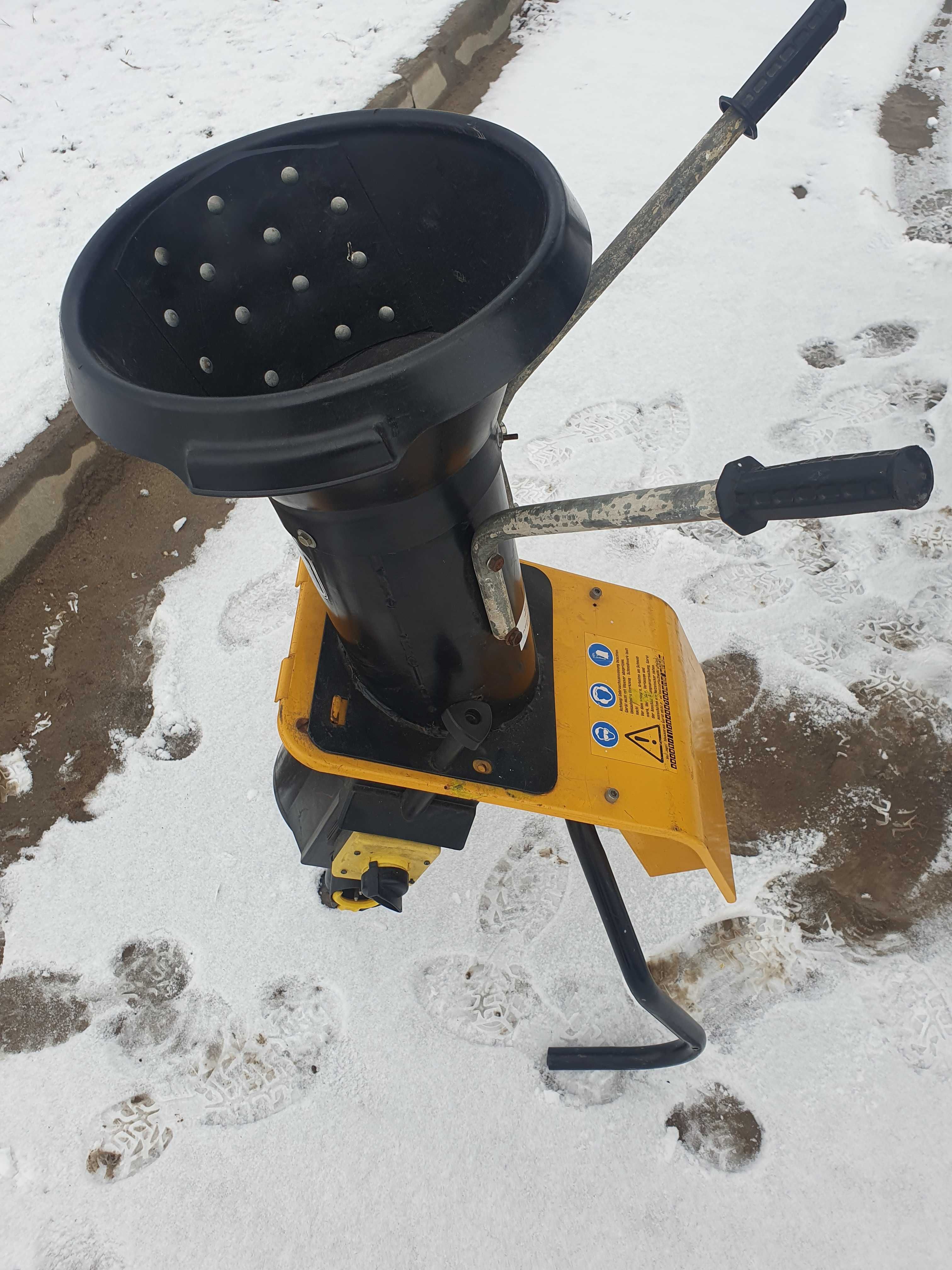 Rębak do gałęzi Kynast elektryczny 220v 2000W