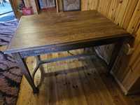 Rustykalny stół drewniany