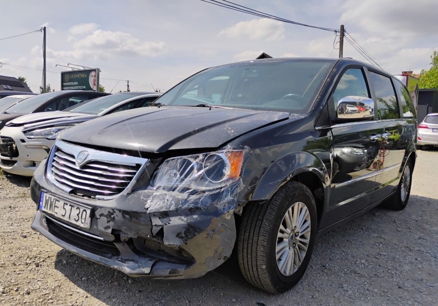 Lancia Voyager 11/2012r, Salonowa 2.8 Diesel. AUTOMAT, Uszkodzony lewy przód. Jeździ.