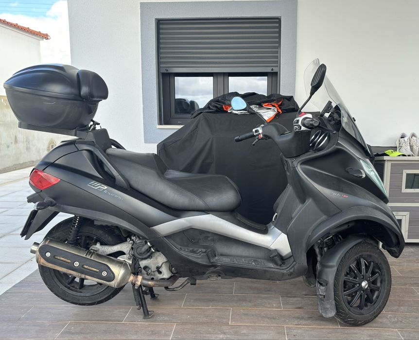 Piaggio MP3 500