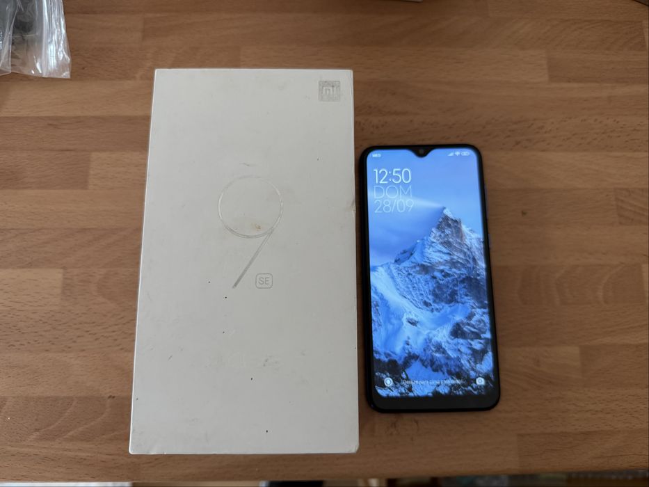 Xiaomi mi9 se 6/64gb desbloqueado(ACEITO RETOMA)