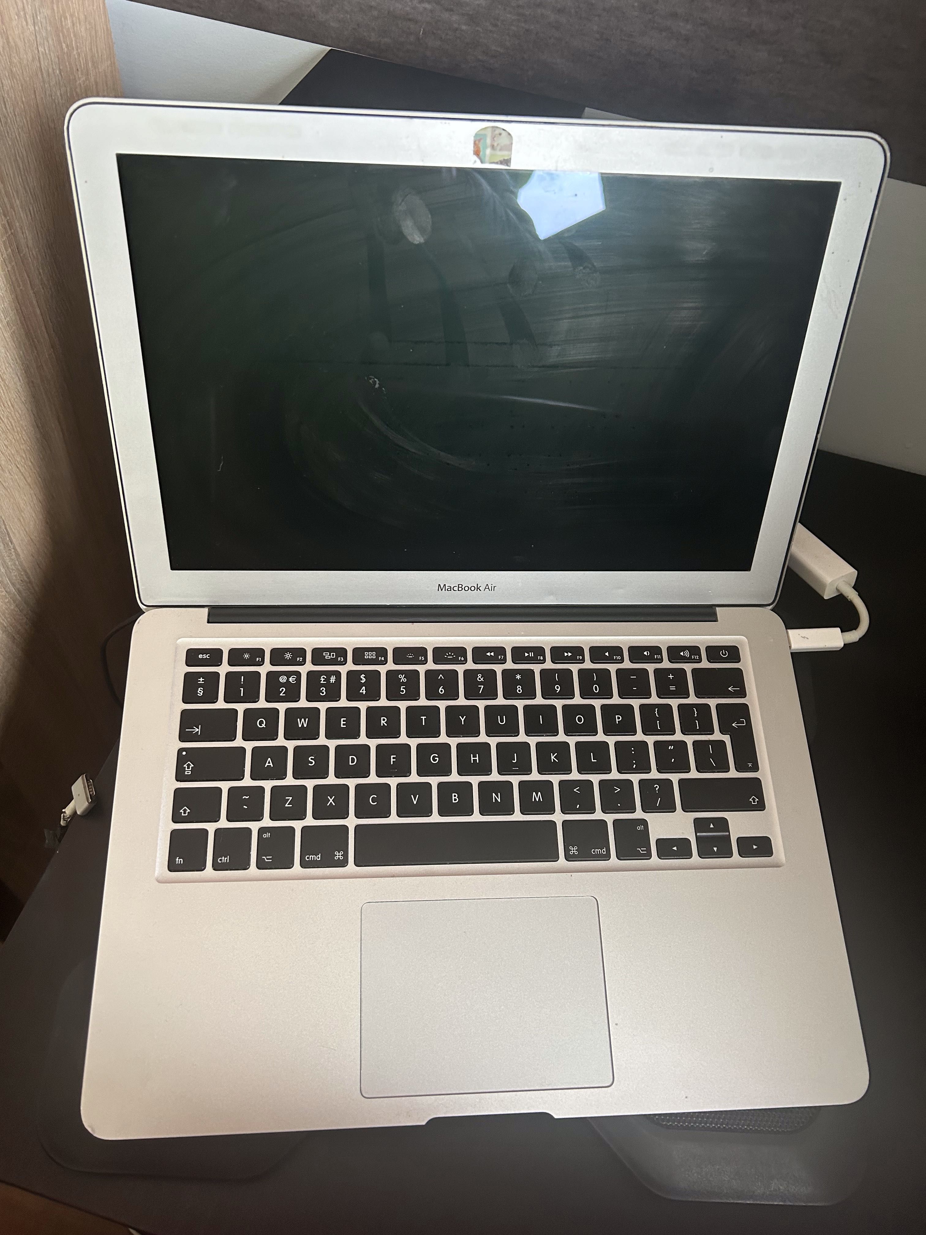 laptop MacBook Air i5 ssd 8GB Klasa A