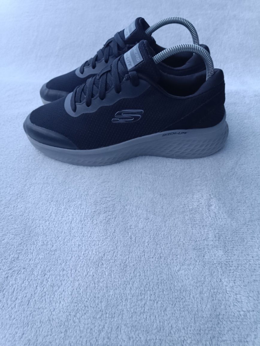 Мужские кроссовки Skechers р41