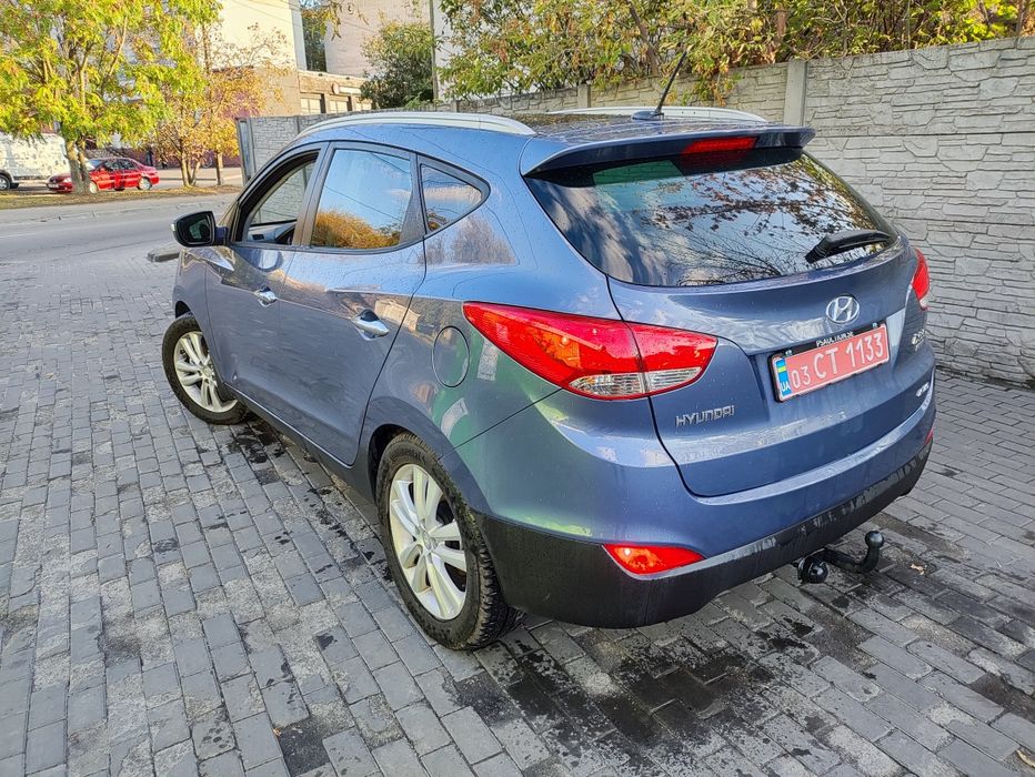 Продам Hyundai IX35 4*4