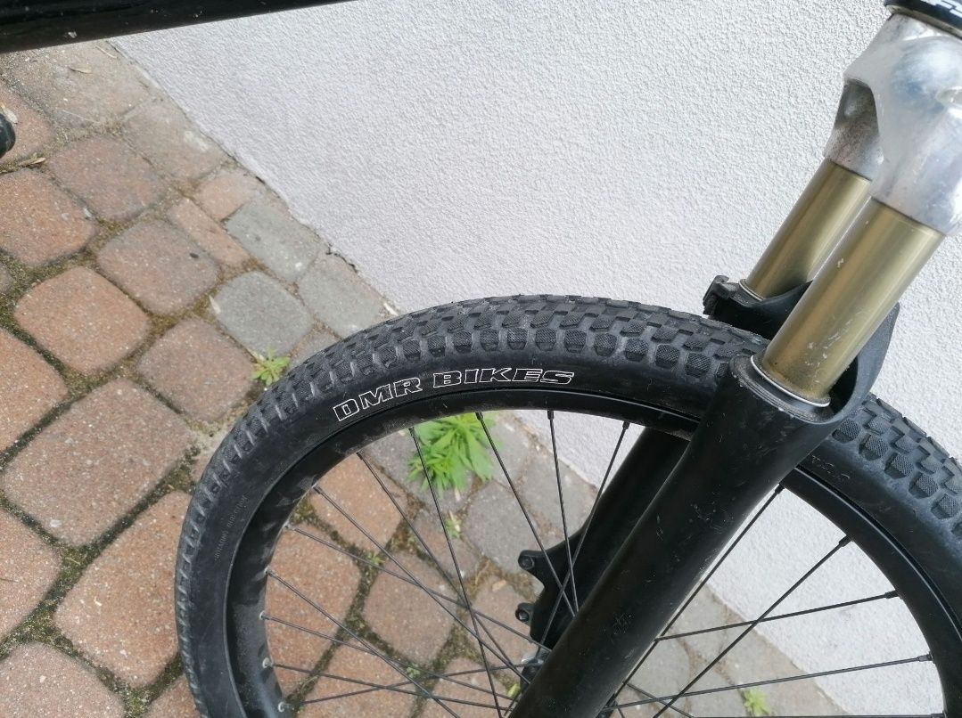 Sprzedam rower dk dirtu koła 24 rama stalowa bez amortyzatora