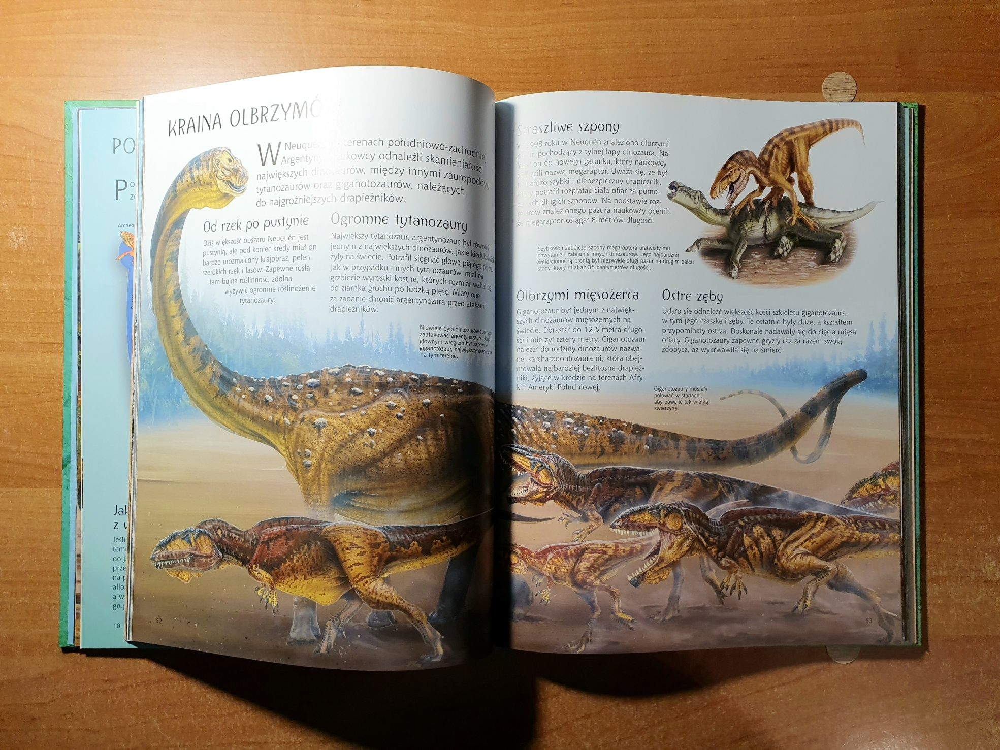 ILUSTROWANY Atlas Świata Dinozaurów