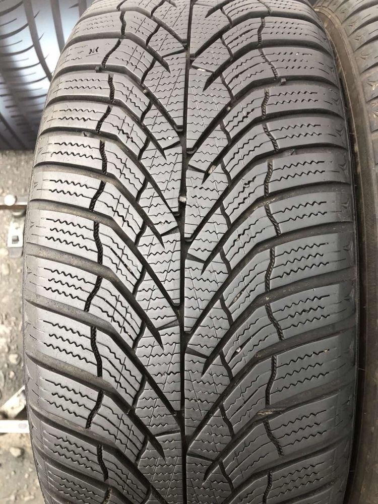 Шини 205/60 R16  Kumho 2023/24p зима 7мм