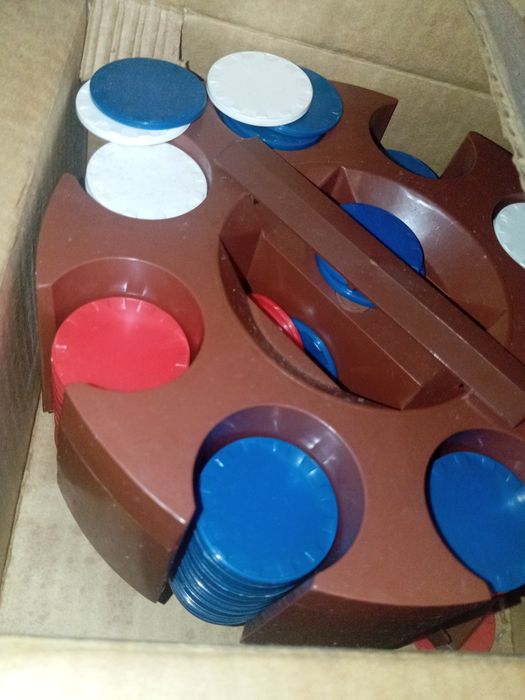 Brinquedo jogo em caixa