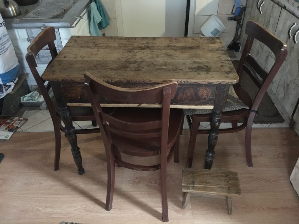 Stół + krzesła stary zabytek